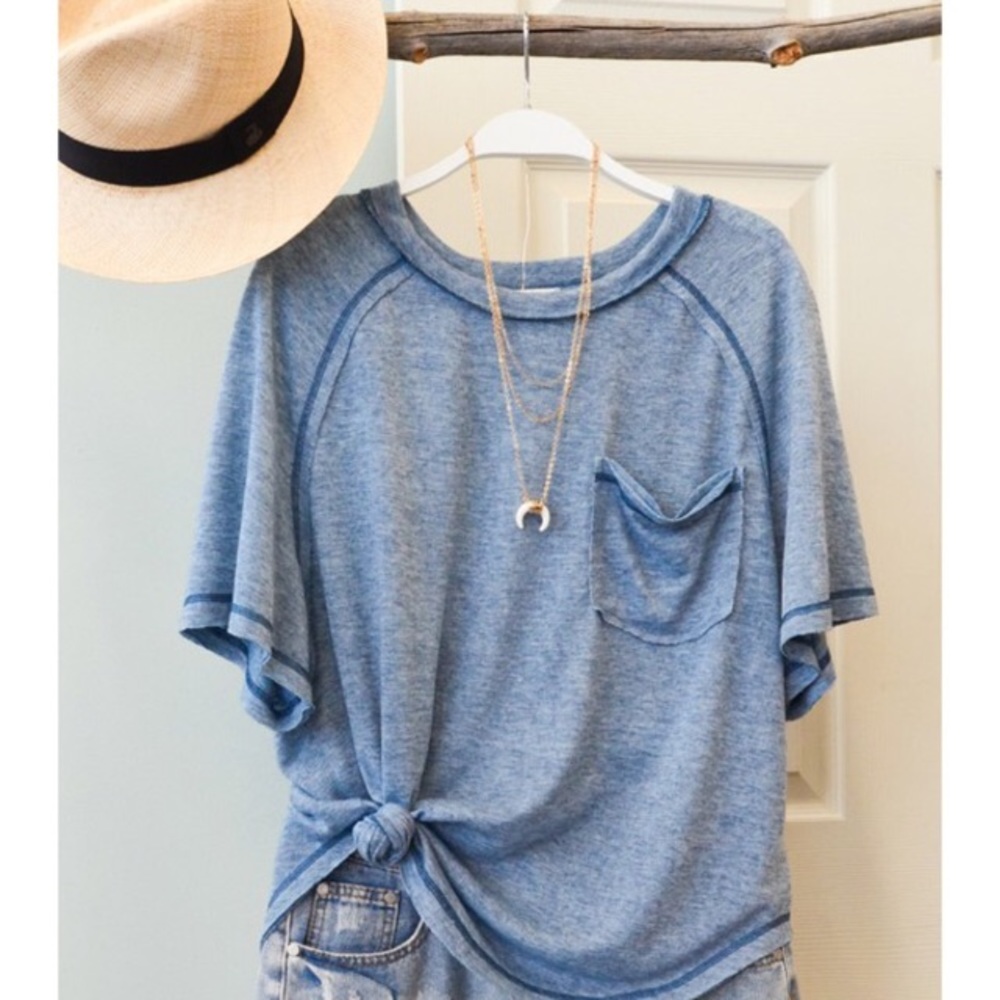 Shirred back pocket tee